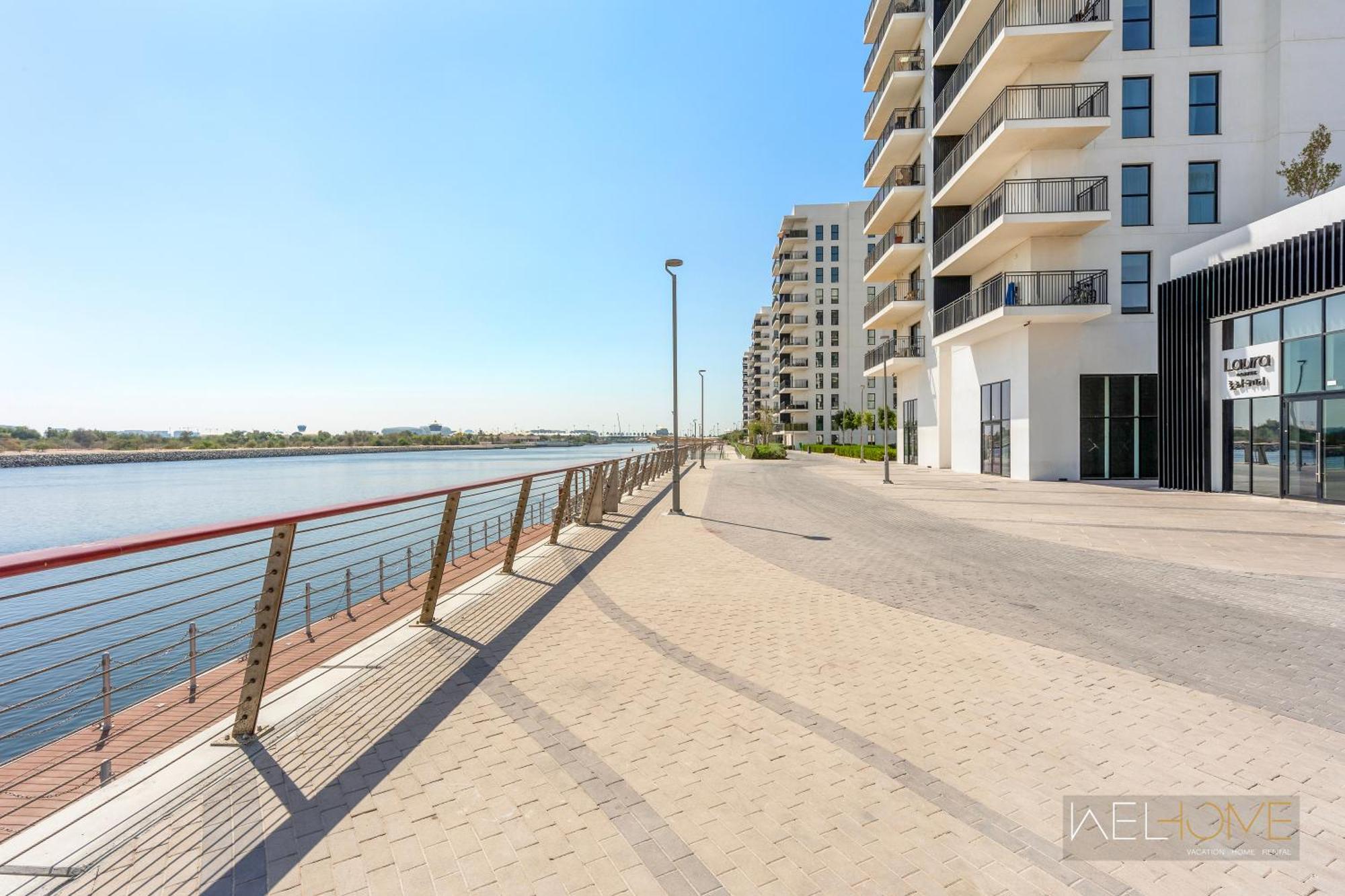 Apartment Welhome - Close To Yas Waterworld And Ferrari Circuits